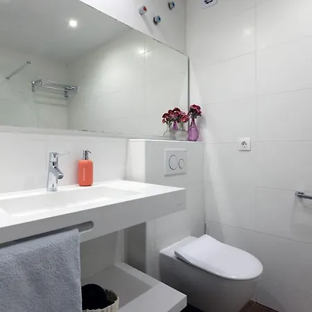 Beachfront Bliss, On The Promenade - Eaw Homes Marbella