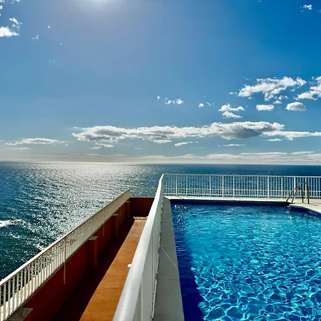 Beachfront Bliss, On The Promenade - Eaw Homes マルベーリャ