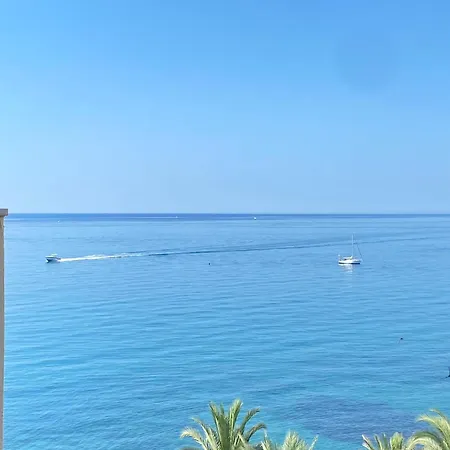 Beachfront Bliss, On The Promenade - Eaw Homes Appartement Marbellac